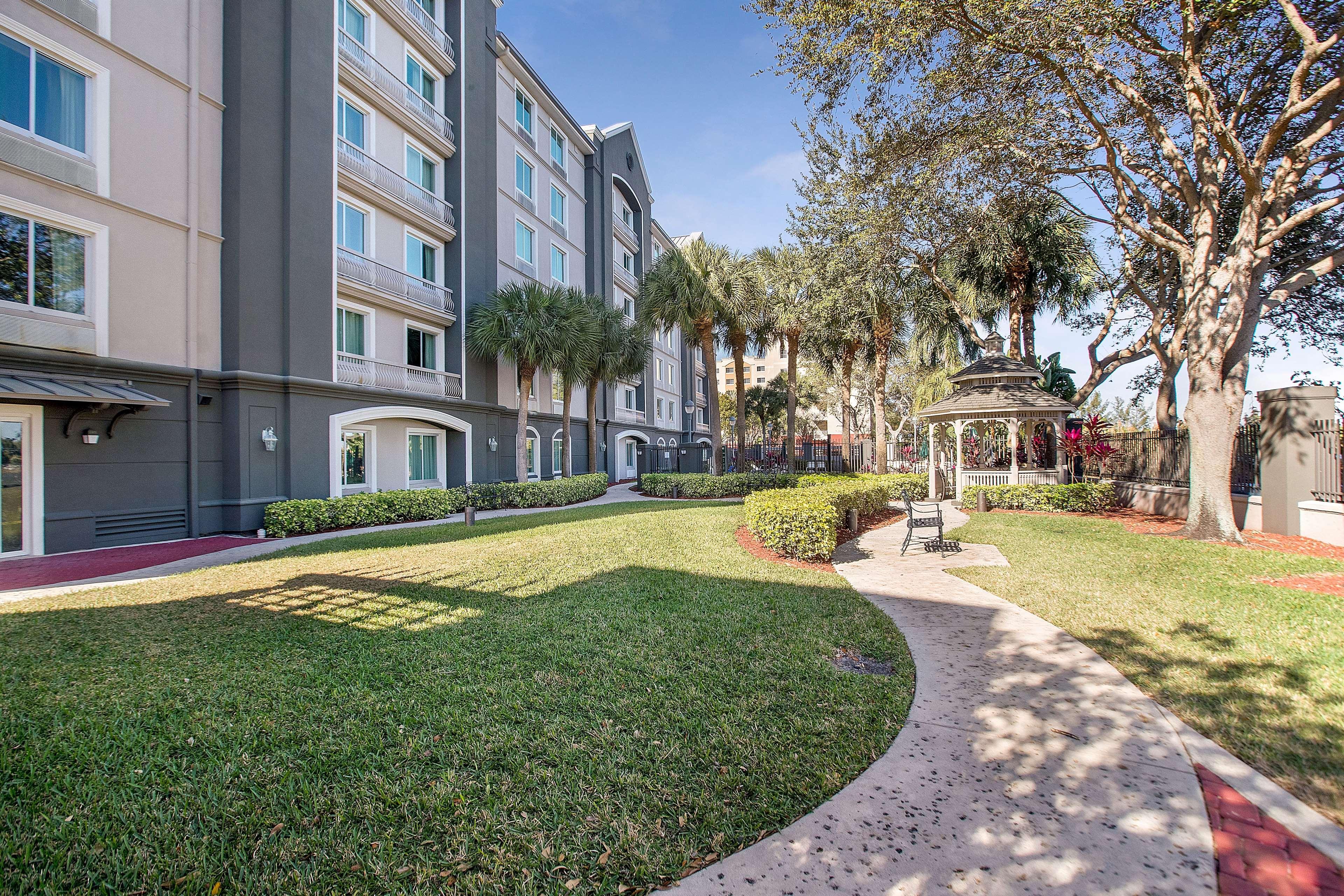 Hotel La Quinta By Wyndham Ft. Lauderdale Airport Hollywood Exterior foto